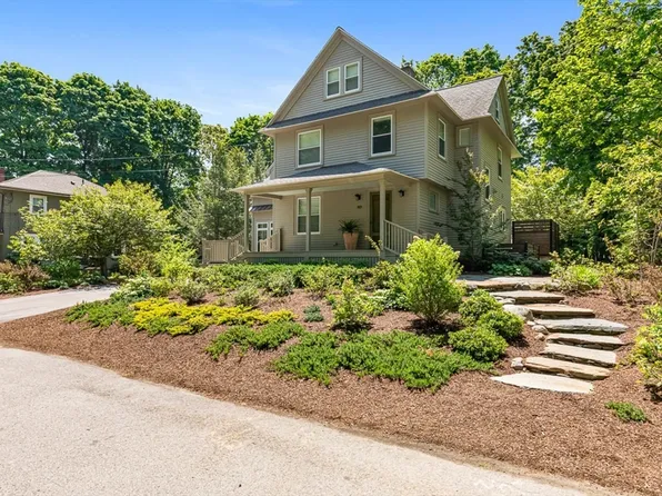 10 Pine Rd, Sharon, MA 02067