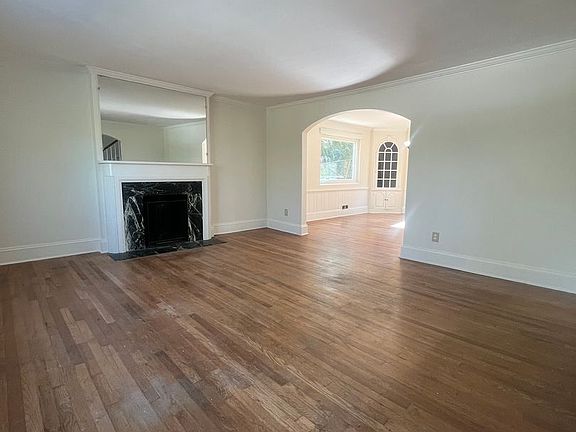 3rd image of 311 Ridgewood Ave