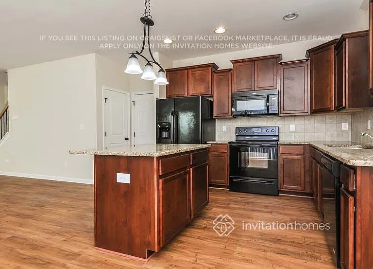 213 Verrazano Pl — Photo 7