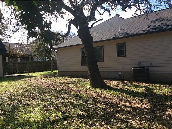 2nd image of 220 Friar Tuck Ln