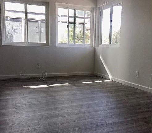 3rd image of 19 Breeze Ave APT 2