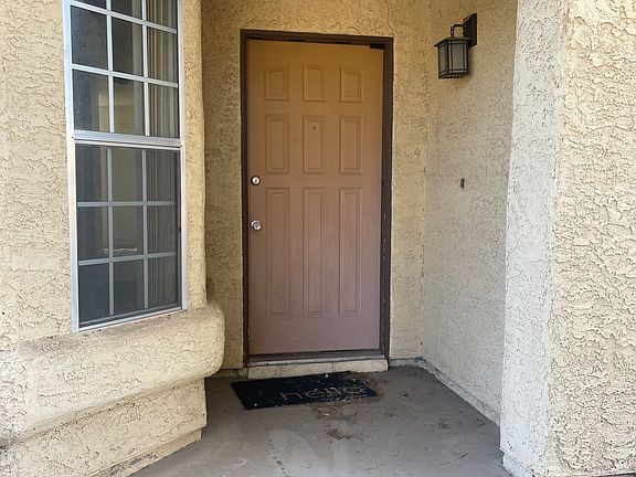 2nd image of 567 Kristin Ln