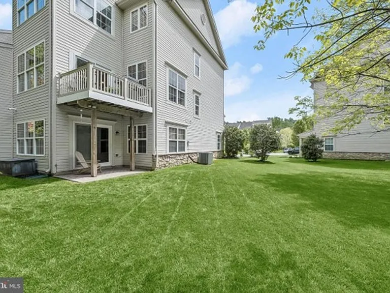9134 Marlove Oaks Ln — Photo 24