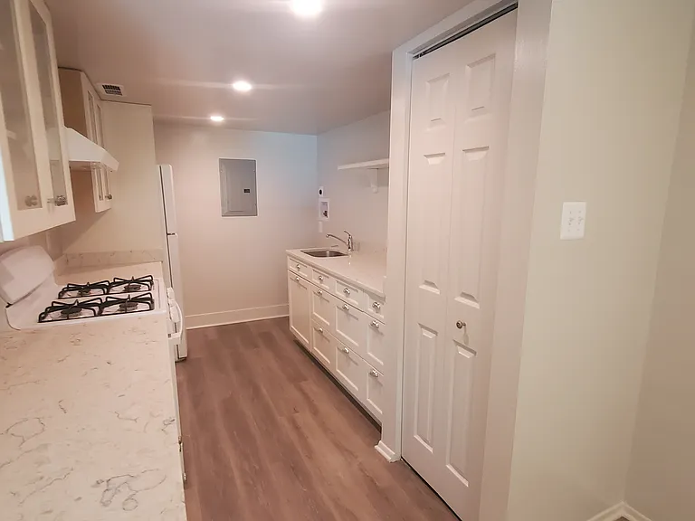 822 Windstream Way — Photo 2