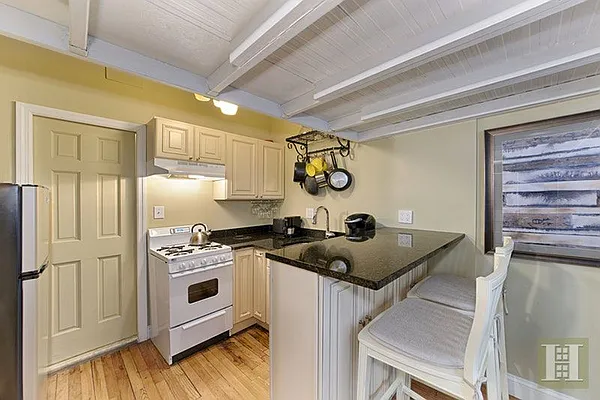 Rented by Halstead Real Estate | media 11