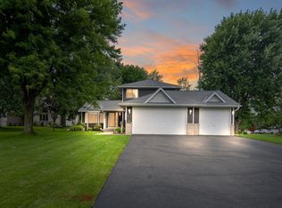 10855 Mississippi Dr N, Brooklyn Park, MN 55443
