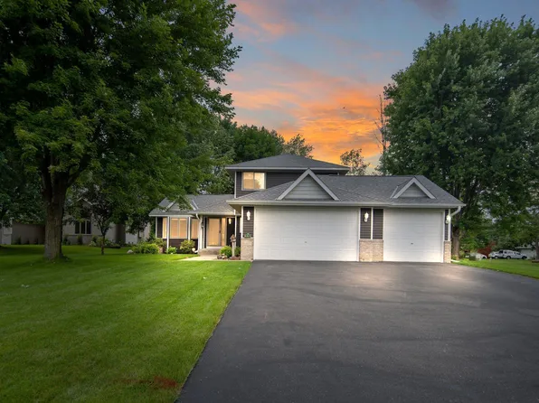 10855 Mississippi Dr N, Brooklyn Park, MN 55443