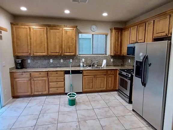 4th image of 7948 Tolbooth St