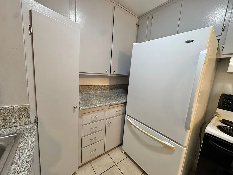 9820 Exposition Blvd — Photo 8