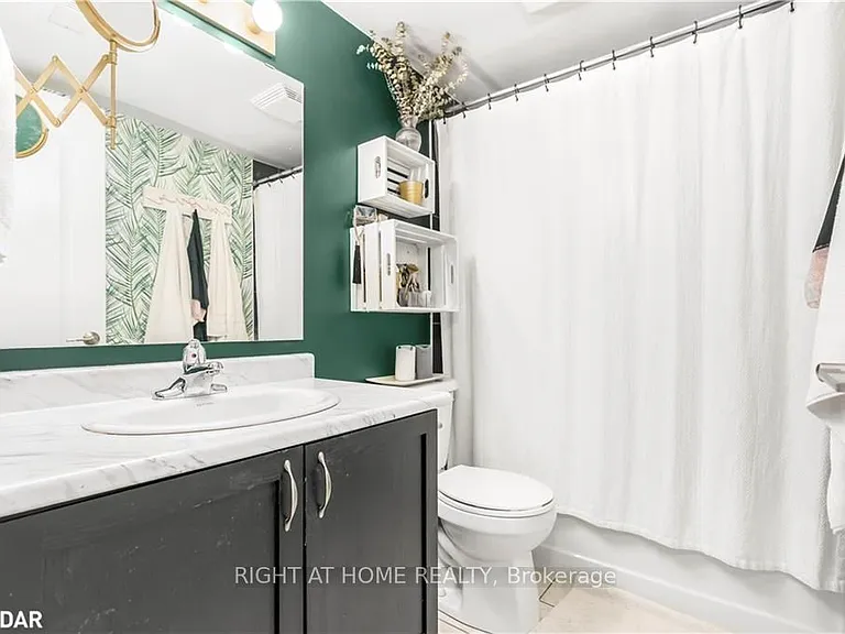 53 Ferndale Dr S #3 — Photo 6