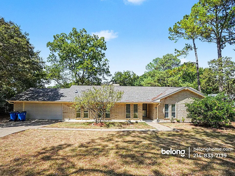 144 Sunset Dr