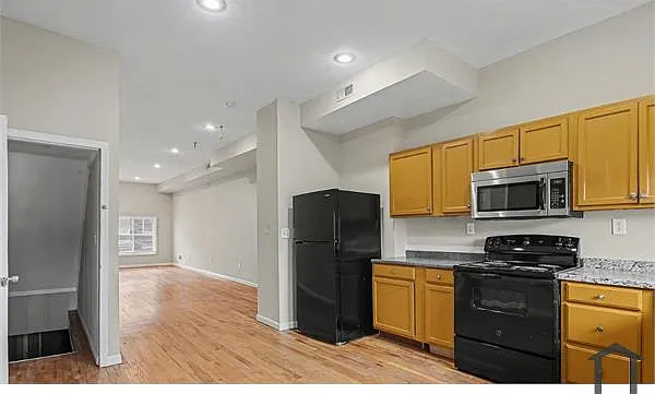 3418 E Baltimore St — Photo 8