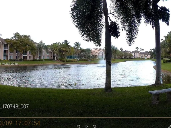 12154 Saint Andrews Pl APT 106, Hollywood, FL 33025