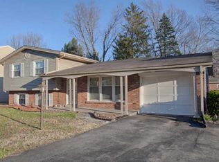 10208 Woodstock Rd, Blue Ridge Manor, KY 40223