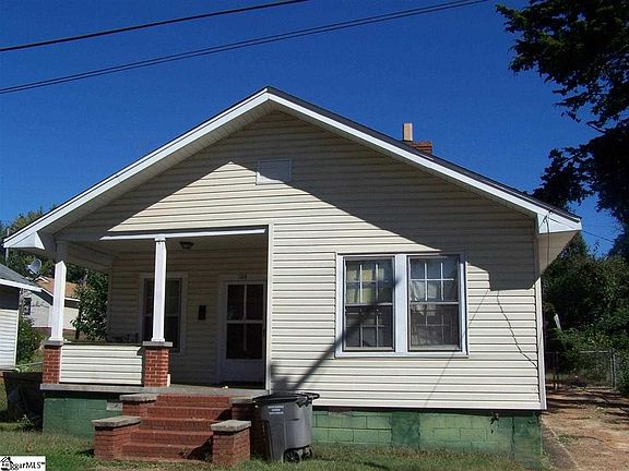 5th image of 104 Hammett St