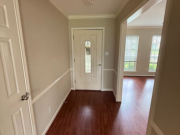 2nd image of 2314 Eaglerock Dr