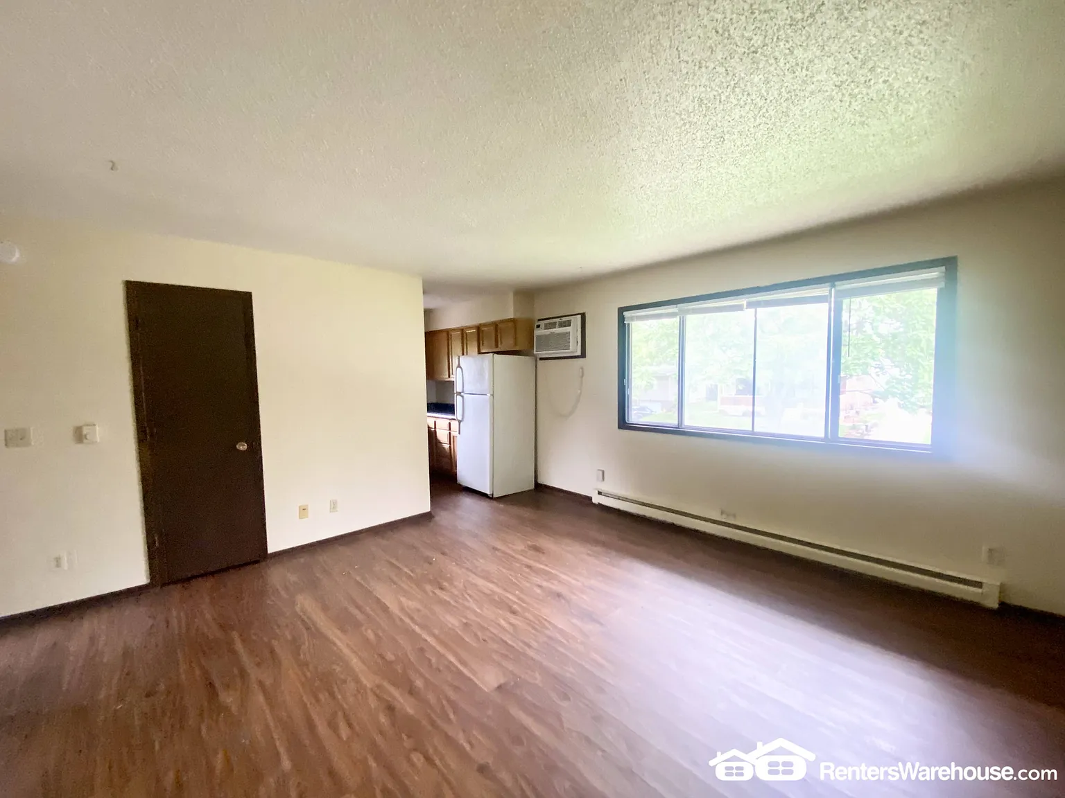 Check out this 1 Bedroom / 1 Bath Apartment — Photo 4