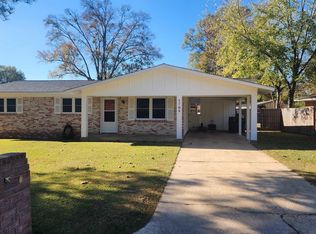 1709 S Kenwood Rd, Texarkana, TX 75501