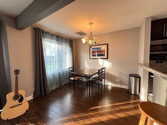 4th image of 2810 Mitchell Dr APT 1