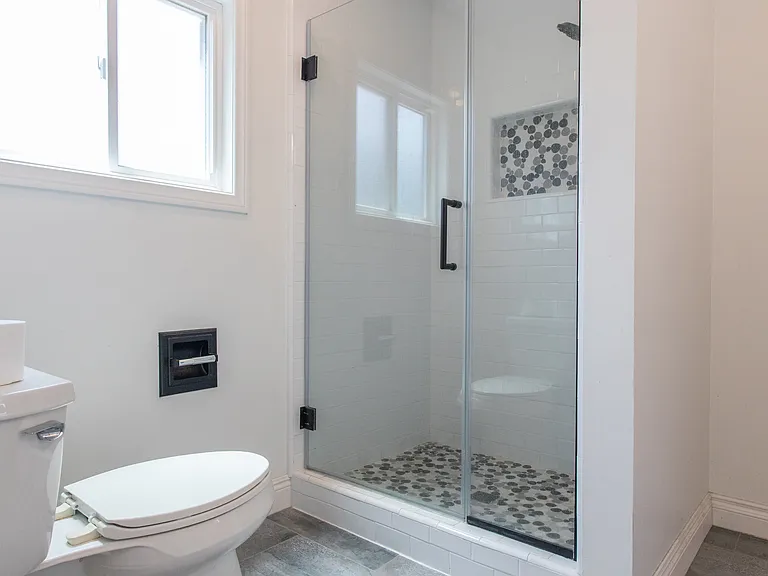 1103 Alberta Ave — Photo 18