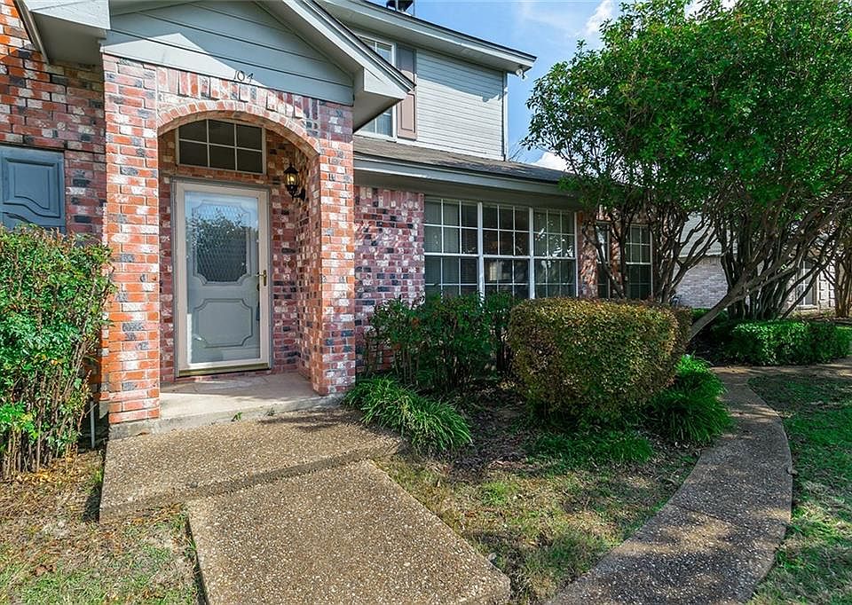 1st image of 104 Idle Creek Ln