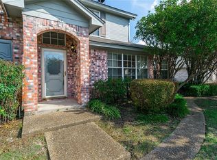 104 Idle Creek Ln, Desoto, TX 75115