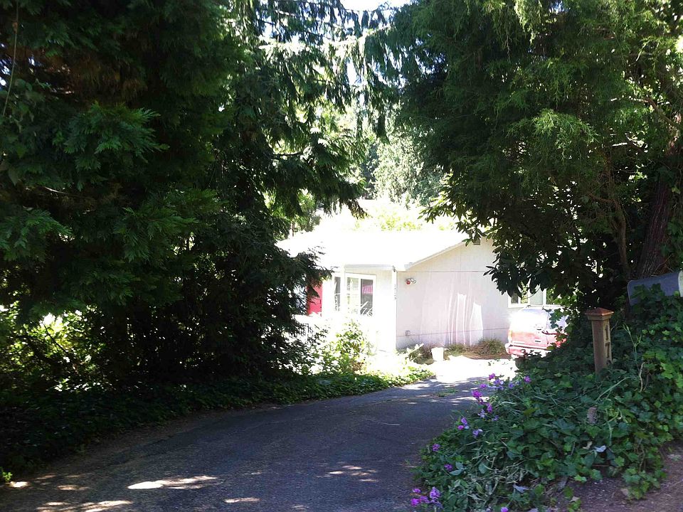 2nd image of 1729 NE 97th St