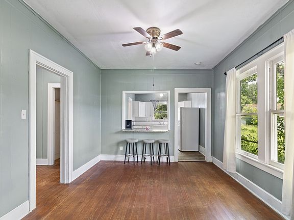 5th image of 408 W Trinity St
