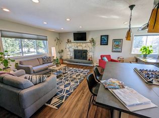 1902 N Salem Dr, Anchorage, AK 99508