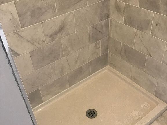 5th image of 2656 Dayton Ave