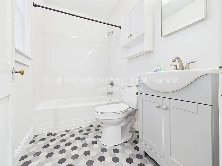 640 Alleghany Ave — Photo 17