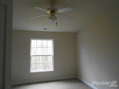 4th image of 136 Langshire Ct