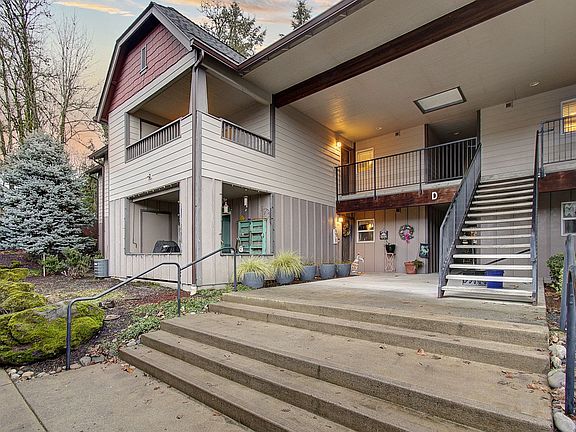 2nd image of 14019 NE 20th Ave #D34