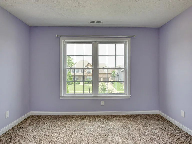 716 Cavalier Dr — Photo 52