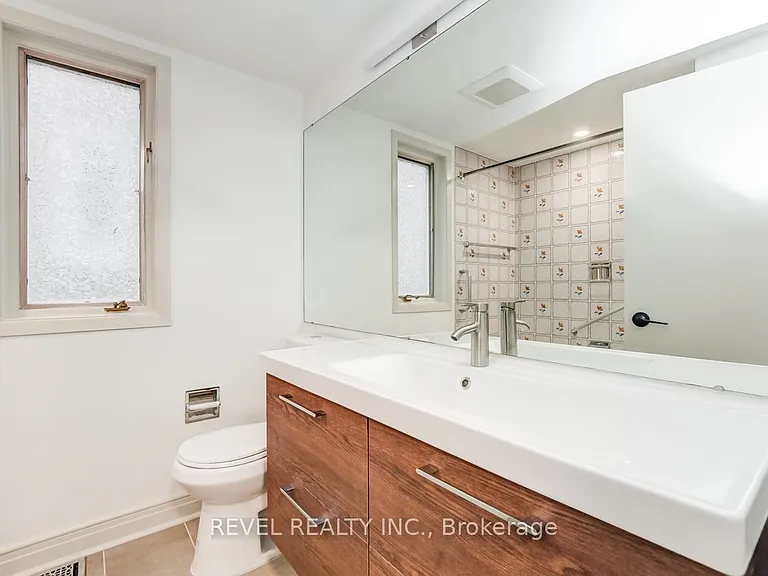 5 Sandhurst Ct — Photo 18