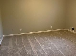 1457 W Lake Dr, Gainesville, GA 30501