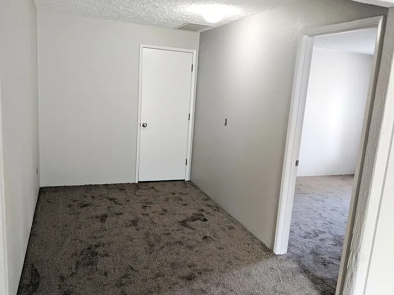 20090 SW Sandra Ct — Photo 10