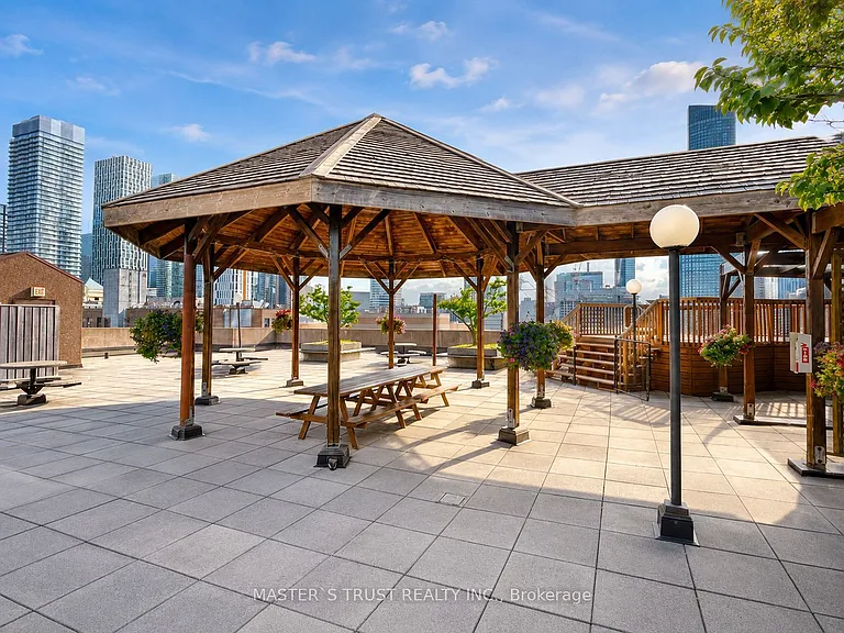 117 Gerrard St E #413 — Photo 20