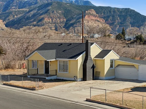 148 S Grassy Trail Dr, East Carbon, UT 84520