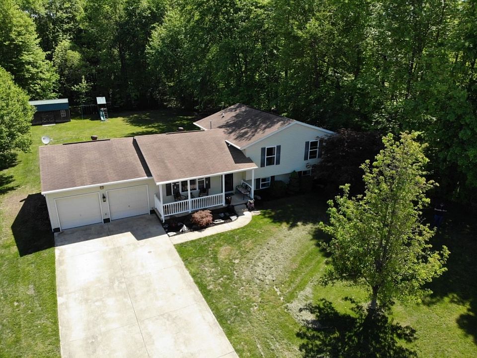 1st image of 111 Woodland Xing