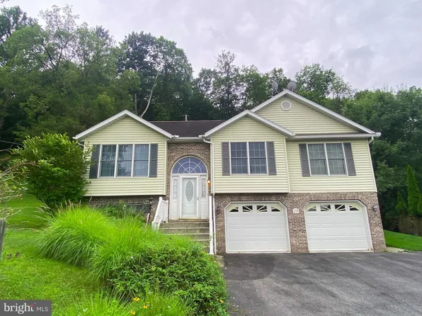 195 Blackburn Ave, Everett, PA 15522