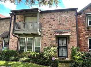 2272 Shadowdale Dr #319, Houston, TX 77043