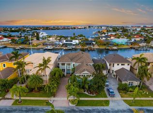 1215 Acappella Ln, Apollo Beach, FL 33572