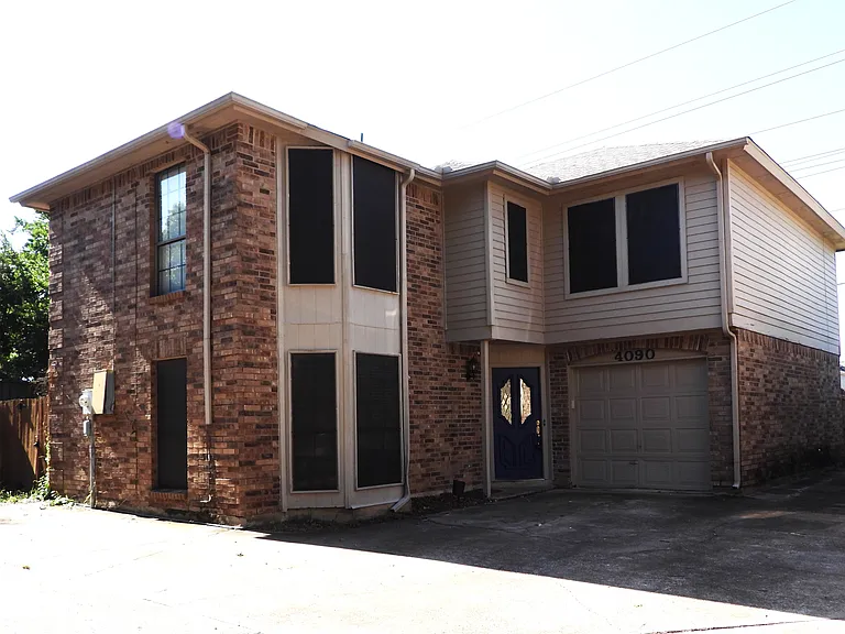 4090 Windhaven Ln — Photo 1