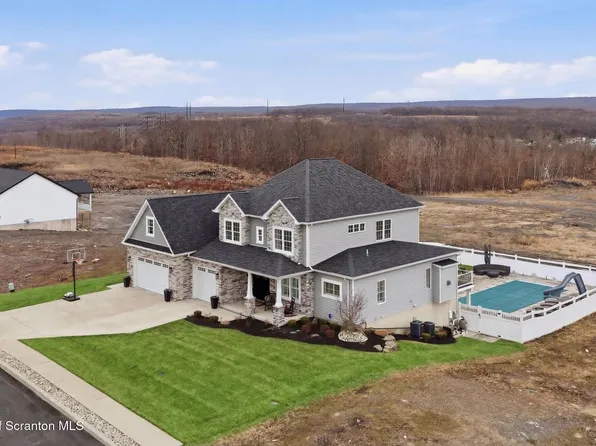 119 Osprey Ln, Archbald, PA 18403