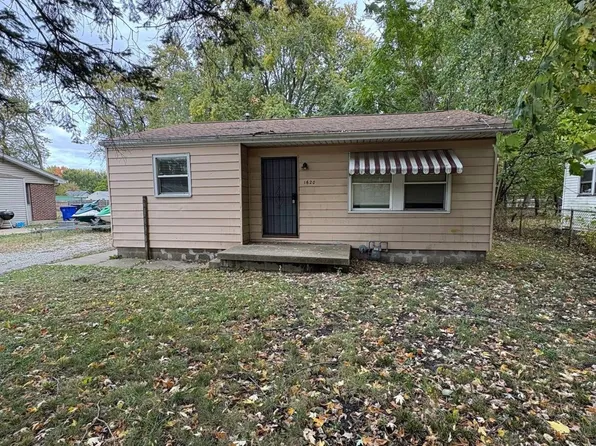 1620 N 28th St, Decatur, IL 62526