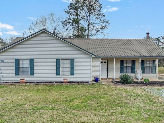 3rd image of 215 Gardner Rd