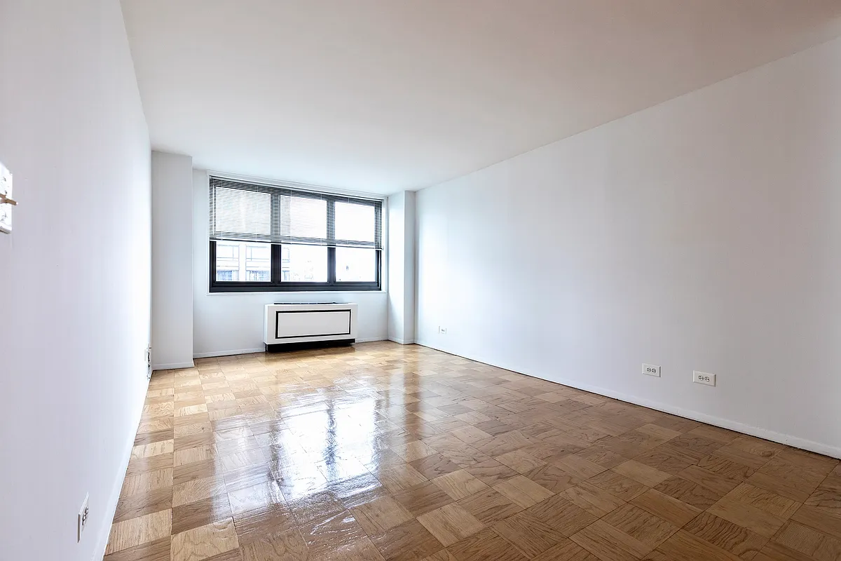 200 East 72nd Street 5G