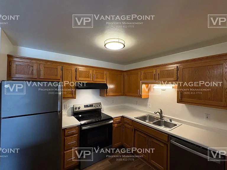 216 S Fisk St — Photo 3