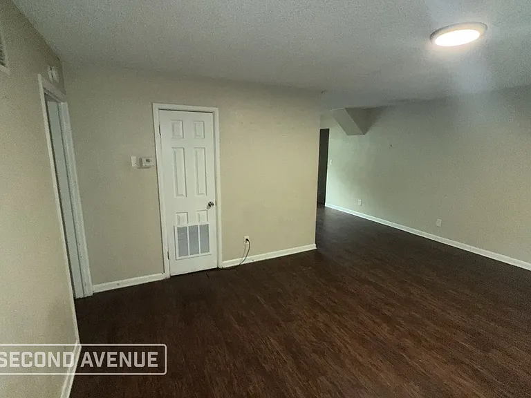 1320 Bretta St — Photo 3